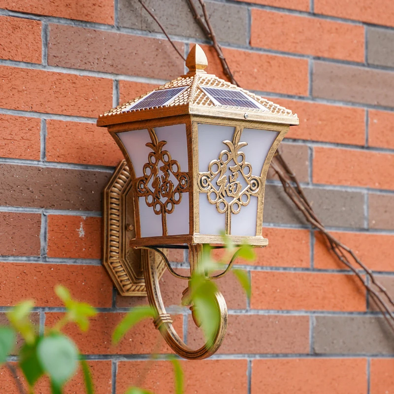 أضواء شوارع خارجية تعمل بالطاق - مراجعة Solar Garden Light وسعره